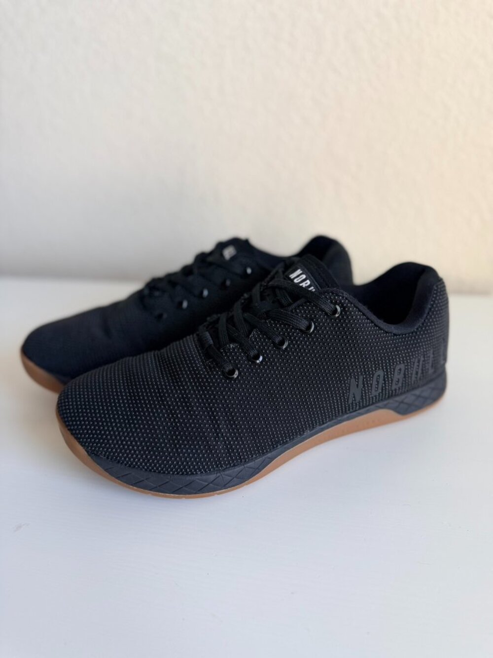 NOBULL Men’s 10 Women’s 11.5 Black Gum Trainer Cross Training Shoes (Unisex)